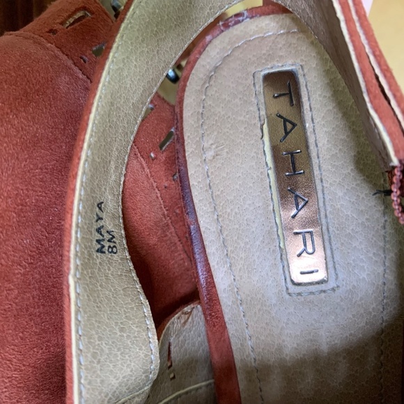 Tahari Suede/Leather Sandal Block Heels Rust Color Size 8 - Picture 3 of 8